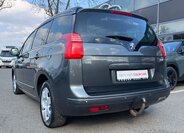 Peugeot 5008 MPV 2,0 l 120 kw