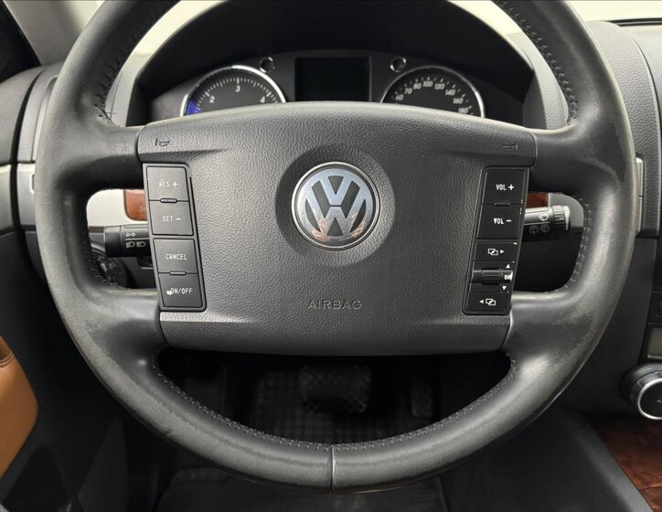 Volkswagen Touareg SUV / Terénní 3,0 l 165 kw