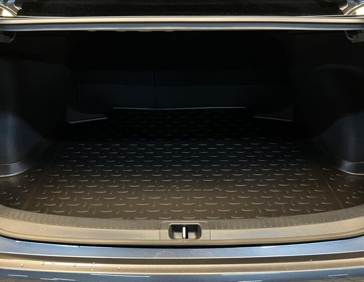 Toyota Corolla Sedan / Limuzína 1,8 l 72 kw