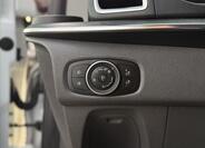 Ford Tourneo Custom 19