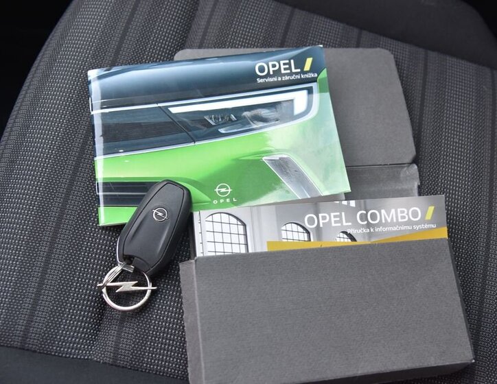 Opel Combo MPV 1,2 l 96 kw