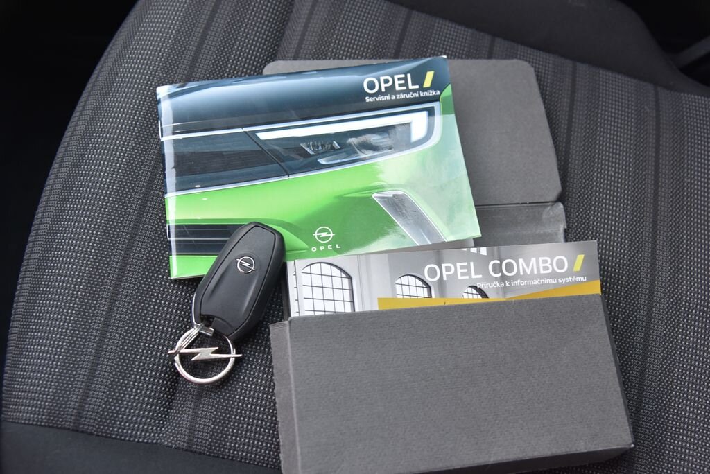 Opel Combo MPV 1,2 l 96 kw