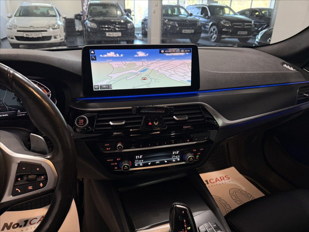 BMW Řada 5 Kombi 3,0 l 210 kw