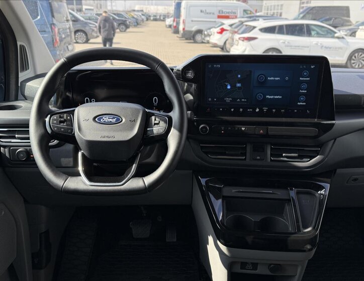 Ford Tourneo Custom MPV 2,0 l 125 kw