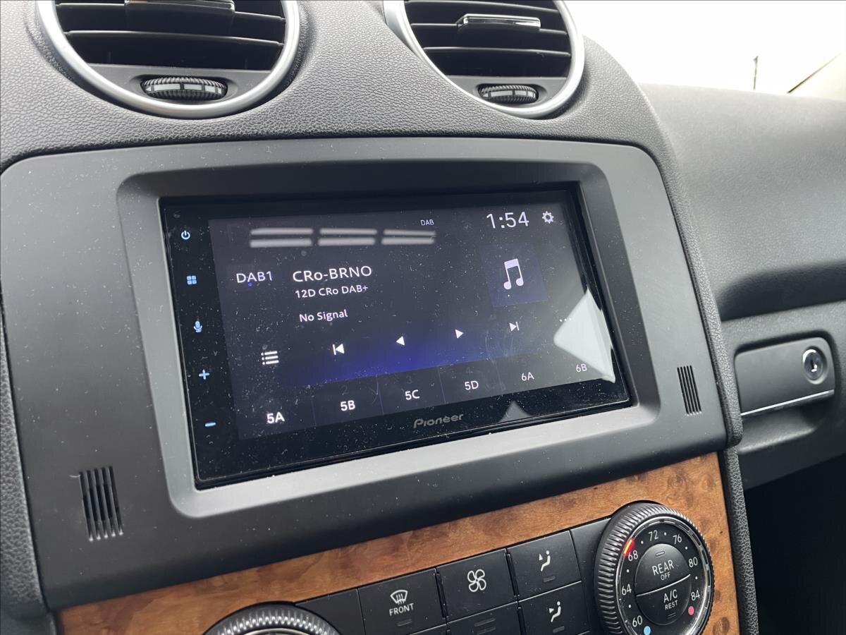 Mercedes-Benz Třídy M SUV / Terénní 3,5 l 200 kw