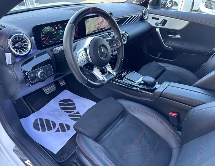 Mercedes-Benz CLA Kombi 2,0 l 310 kw