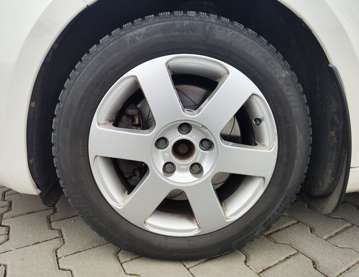 Škoda Superb Kombi 1,8 l 118 kw