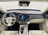 Volvo XC90 SUV / Terénní 2,0 l 173 kw