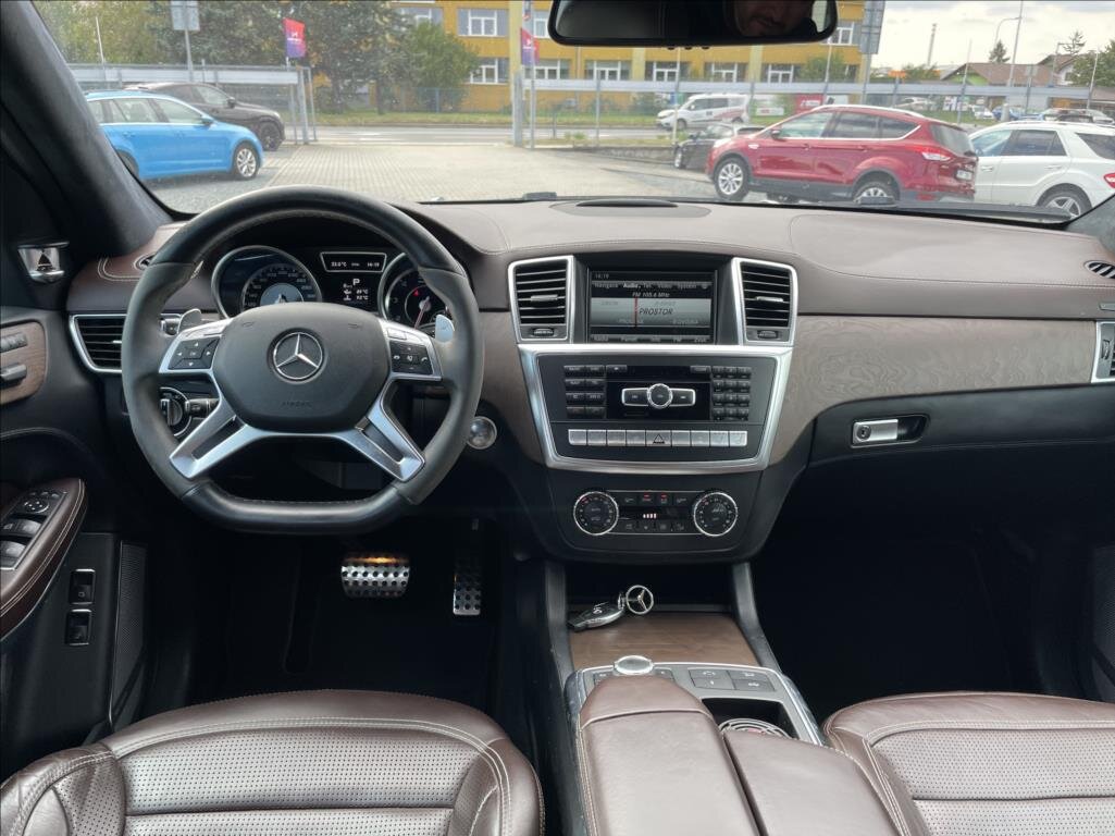 Mercedes-Benz GL Ostatní 5,5 l 410 kw