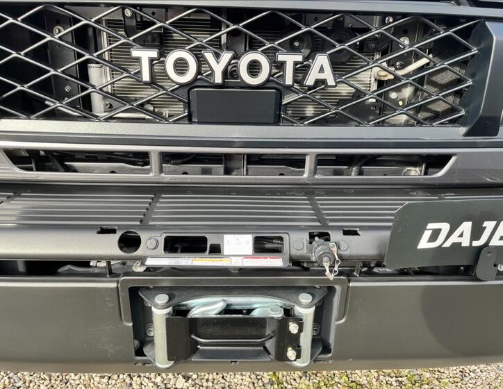 Toyota Land Cruiser 35