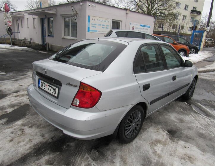 Hyundai Accent Liftback 1,3 l 63 kw