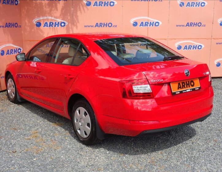 Škoda Octavia Liftback 1,6 l 81 kw