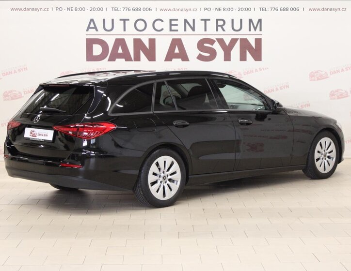 Mercedes-Benz Třídy C Kombi 2,0 l 120 kw