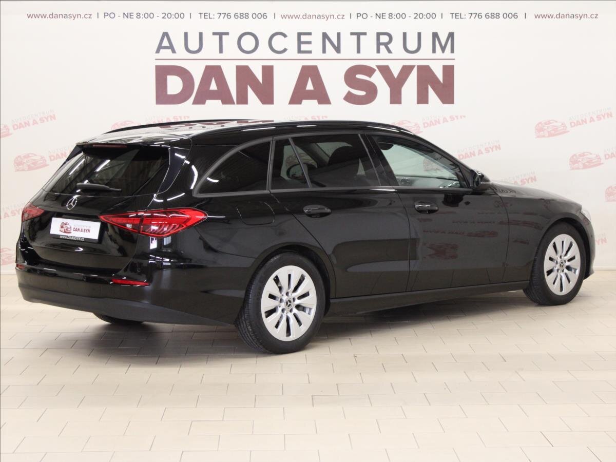 Mercedes-Benz Třídy C Kombi 2,0 l 120 kw