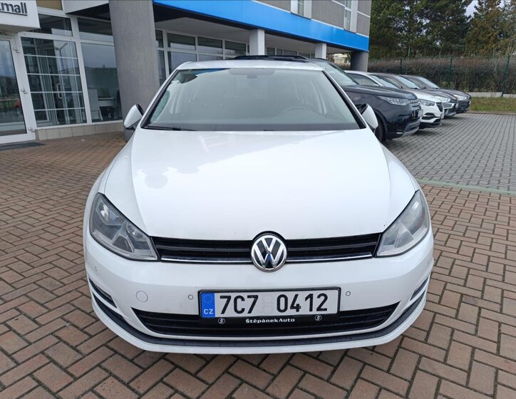 Volkswagen Golf Hatchback 1,2 l 81 kw