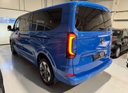 Volkswagen Caravelle 10