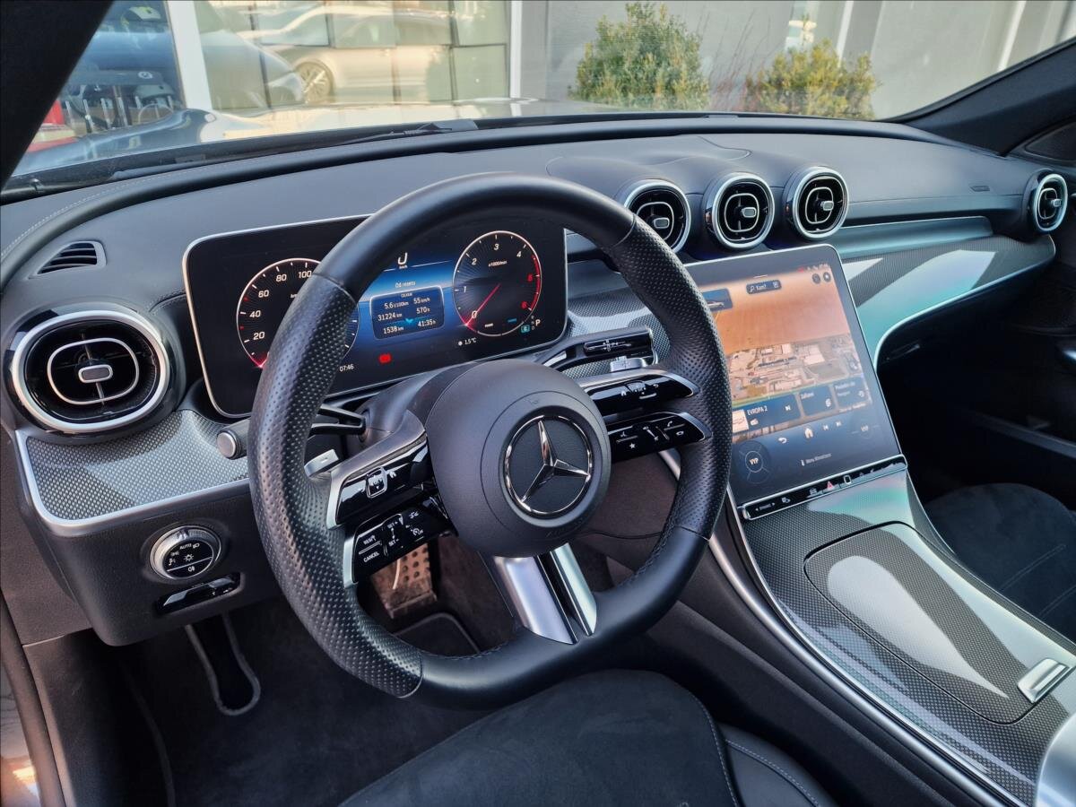 Mercedes-Benz Třídy C Sedan / Limuzína 2,0 l 147 kw