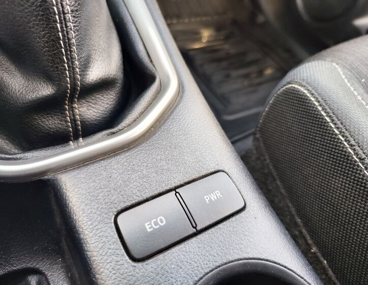 Toyota Hilux Pick-up 2,8 l 150 kw