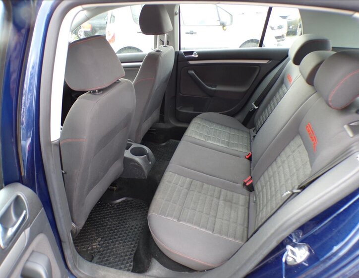 Volkswagen Golf Hatchback 1,4 l 59 kw