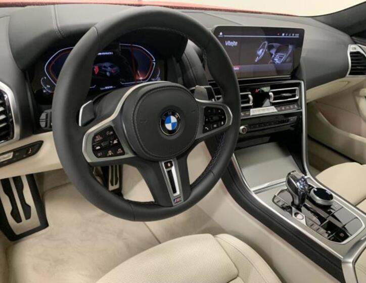 BMW Řada 8 11