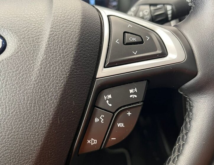 Ford S-MAX MPV 2,5 l 140 kw