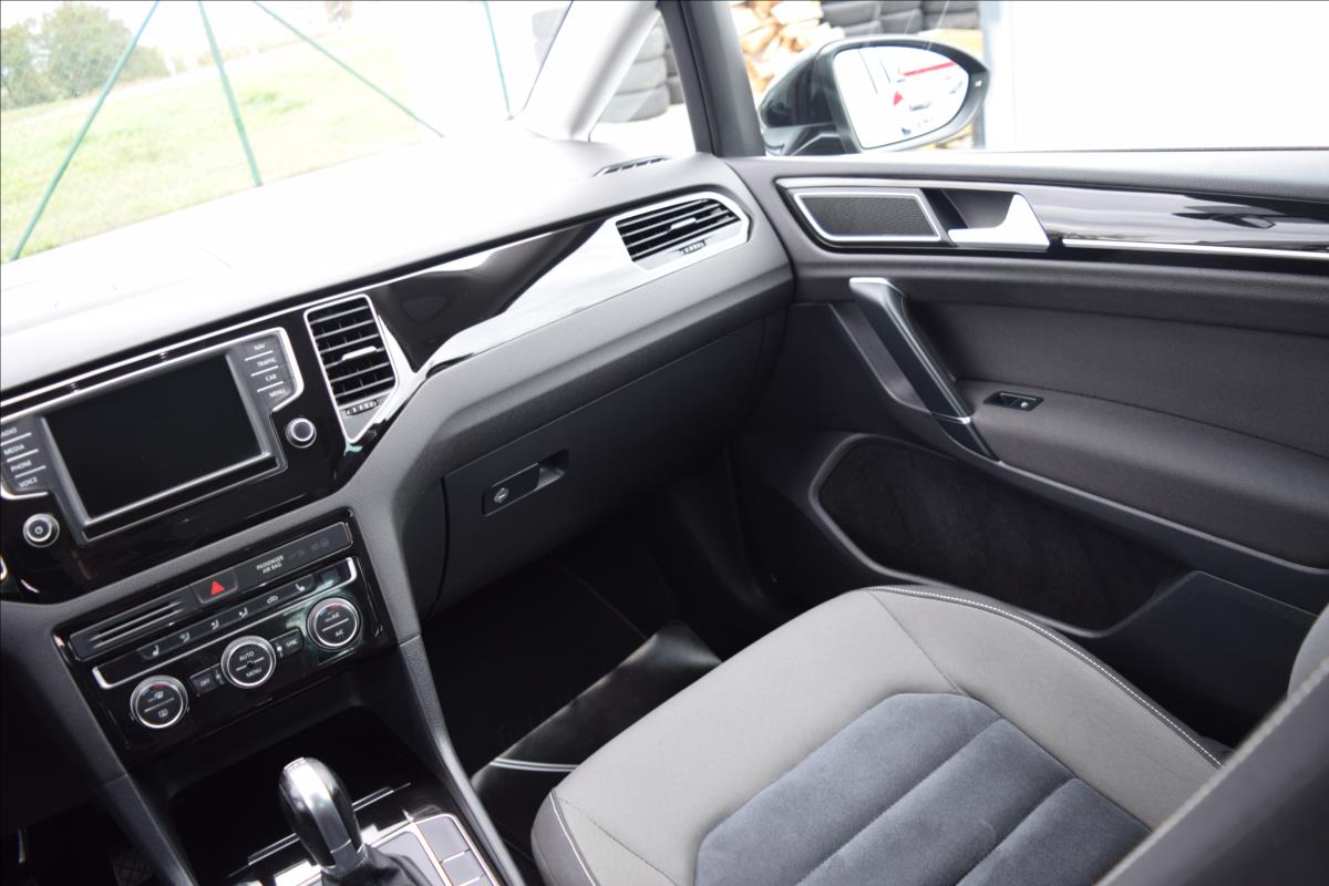 Volkswagen Golf Sportsvan