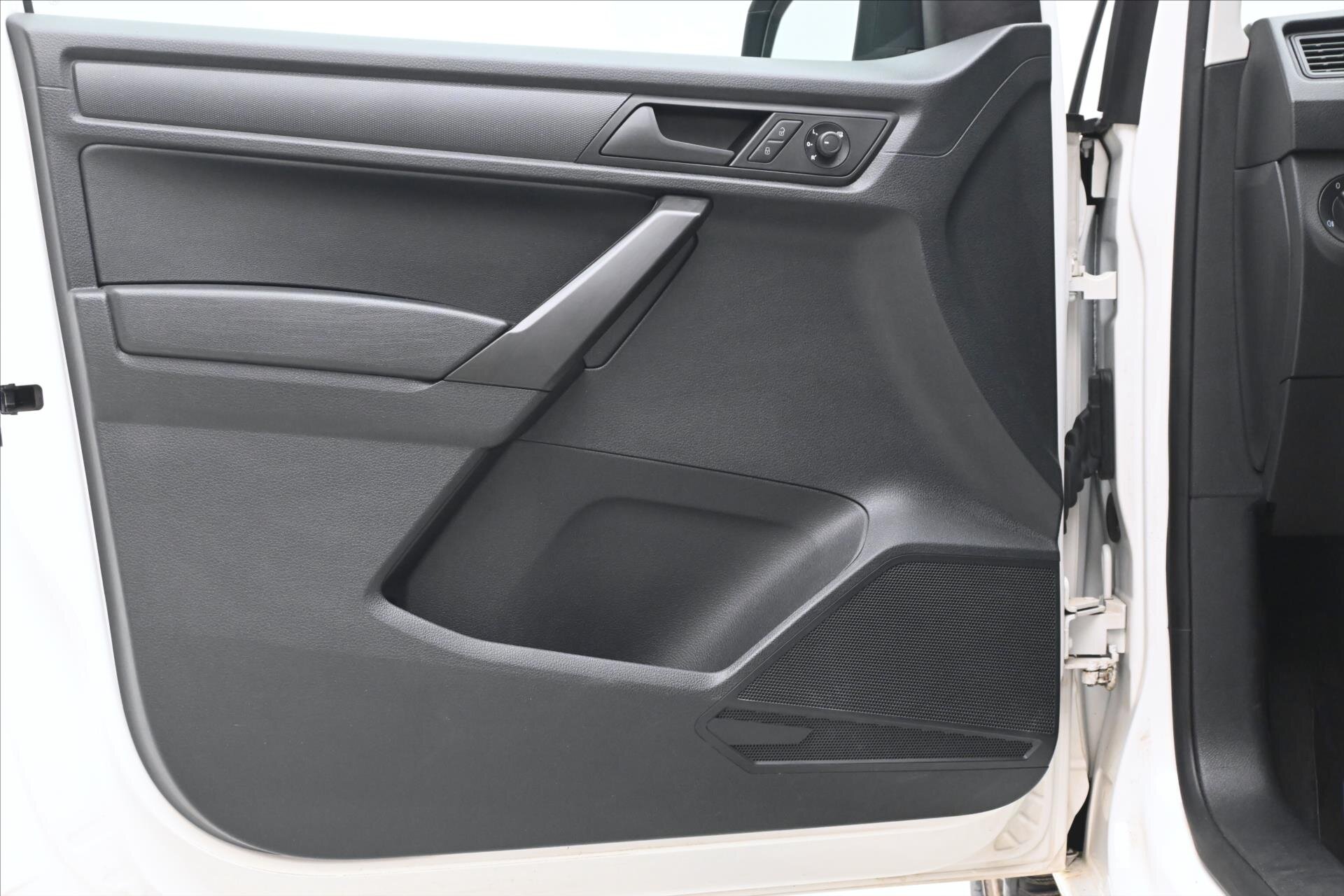 Volkswagen Caddy Skříň 2,0 l 75 kw