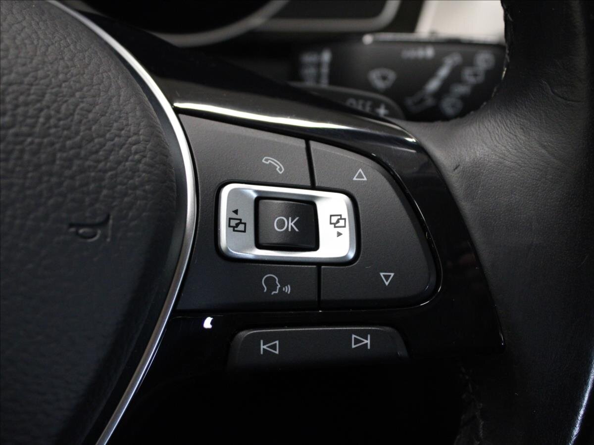 Volkswagen Passat Kombi 2,0 l 140 kw