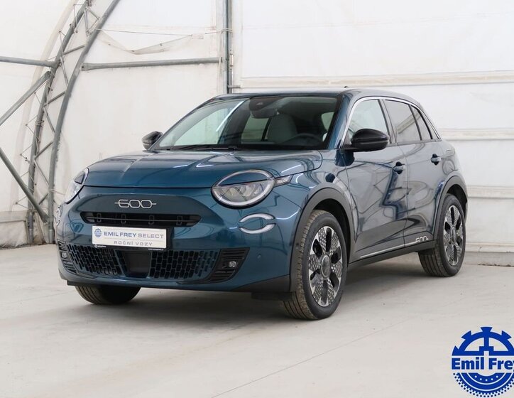 Fiat 600 Hatchback 1,2 l 100 kw