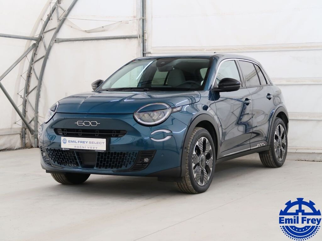 Fiat 600 Hatchback 1,2 l 100 kw