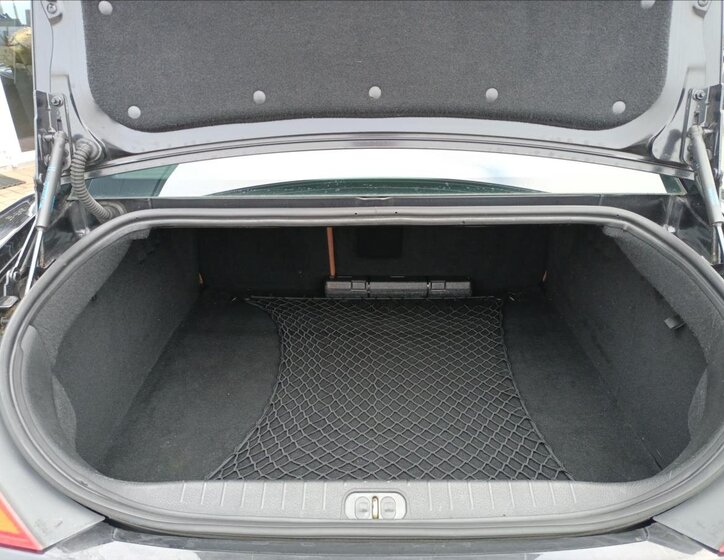 Peugeot 407 Kupé 2,7 l 150 kw