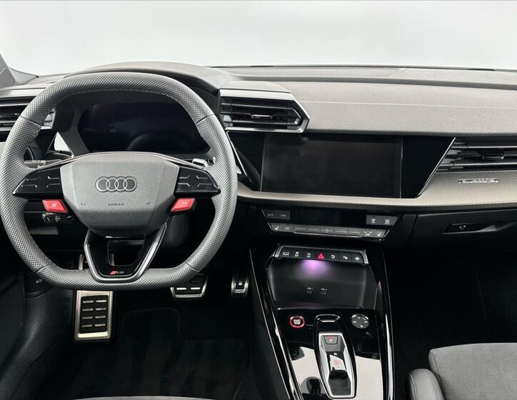 Audi RS 3 Sedan / Limuzína 2,5 l 294 kw