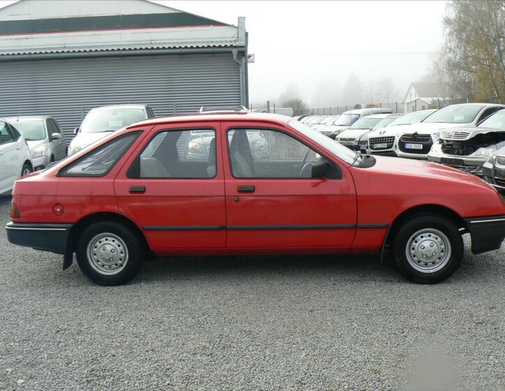 Ford Sierra Hatchback 1,6 l 55 kw