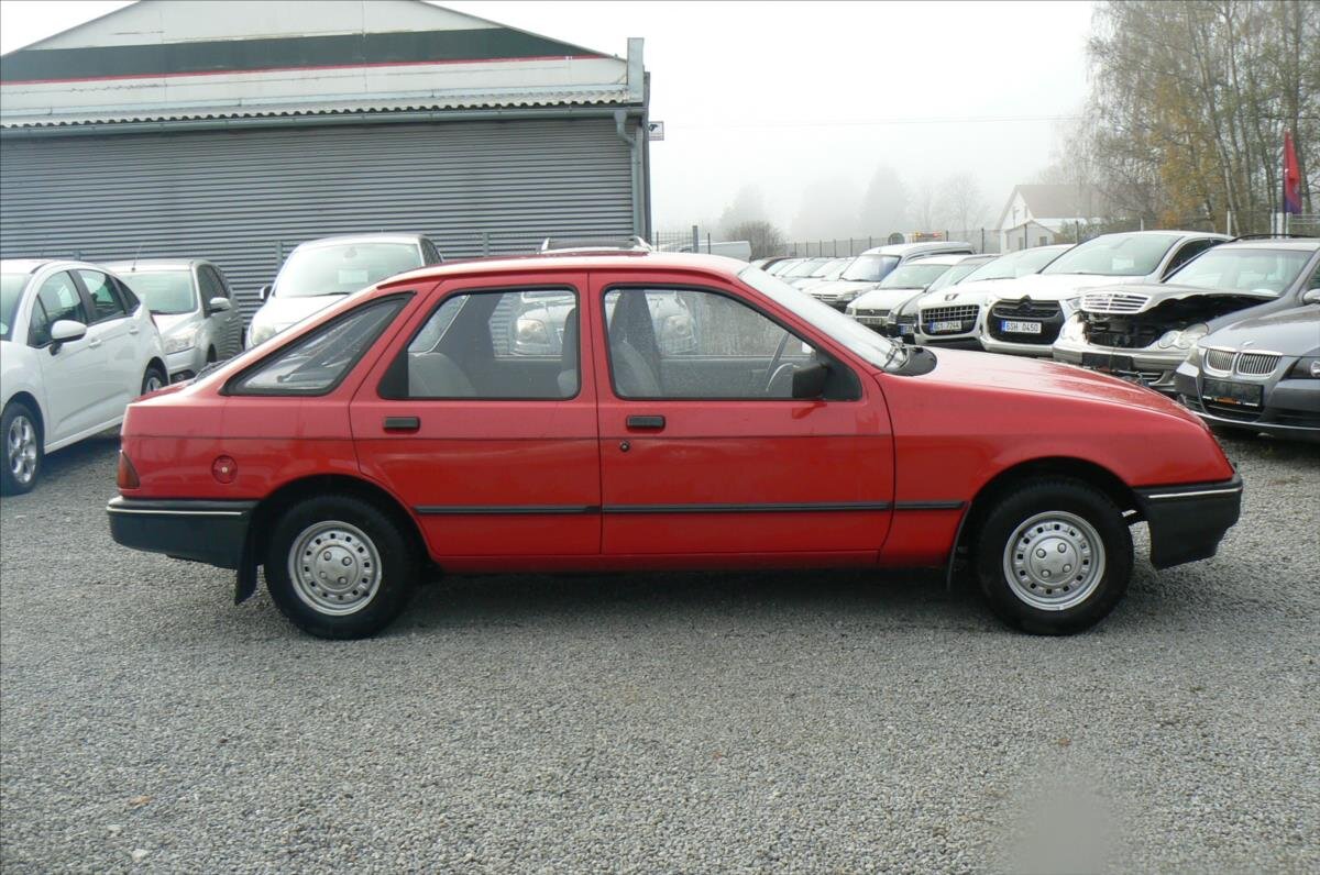 Ford Sierra Hatchback 1,6 l 55 kw