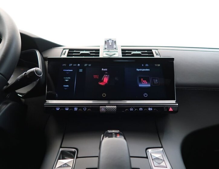 DS Automobiles DS7 Crossback 24