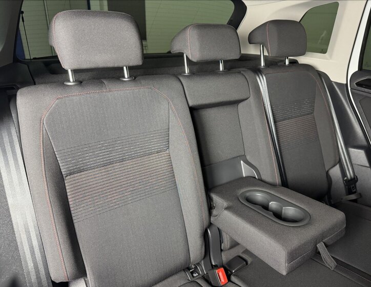 Volkswagen Tiguan 13