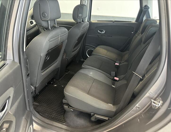 Renault Grand Scénic 12