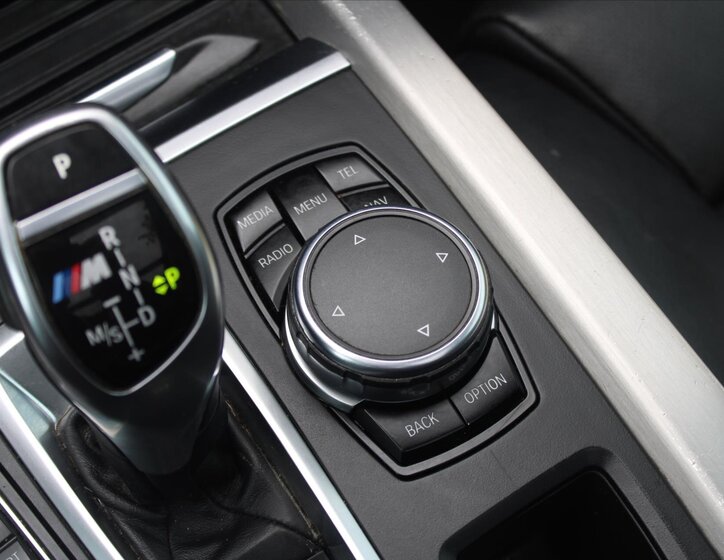 BMW X5 SUV / Terénní 3,0 l 280 kw