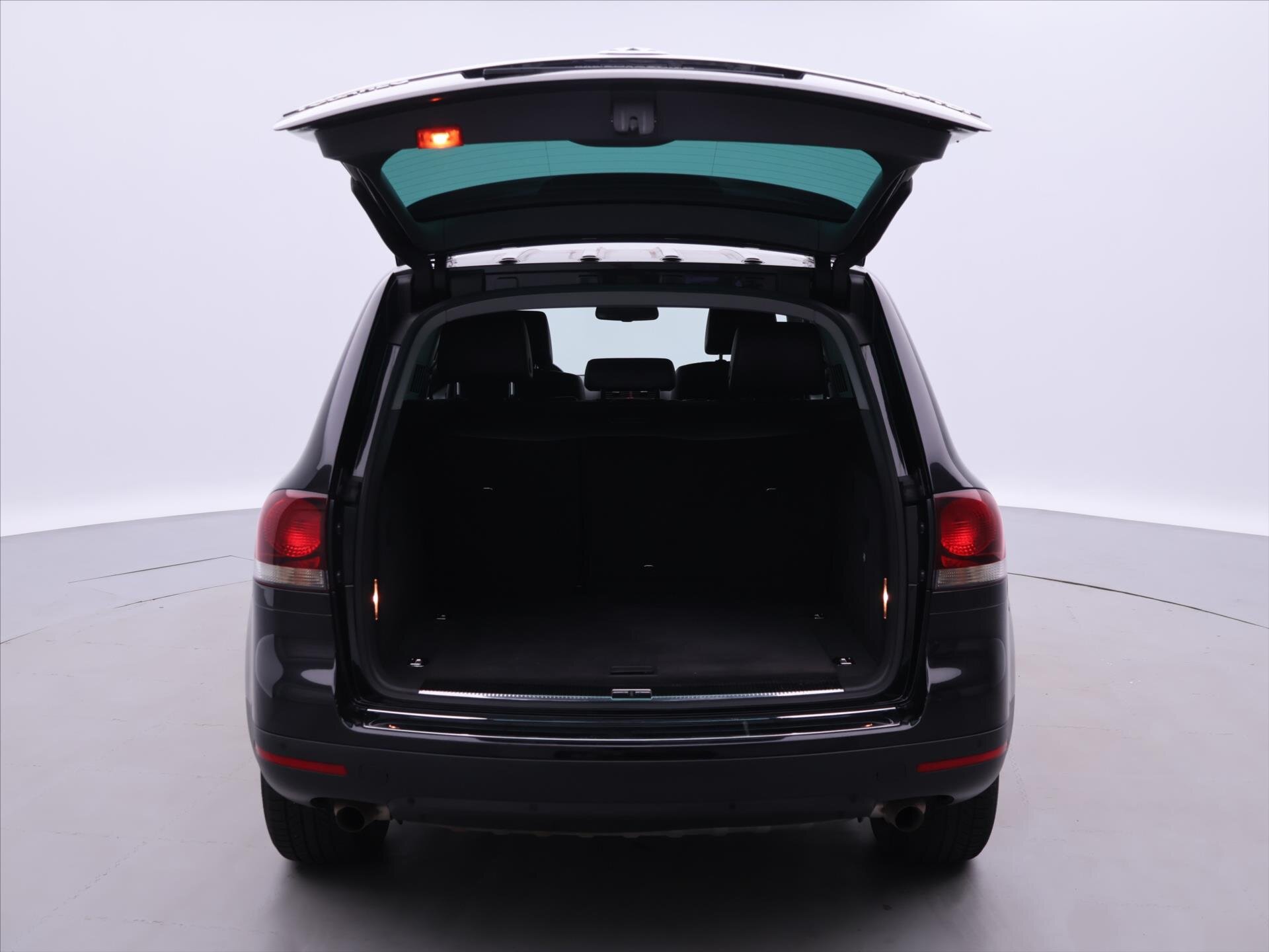 Volkswagen Touareg SUV / Terénní 3,0 l 176 kw