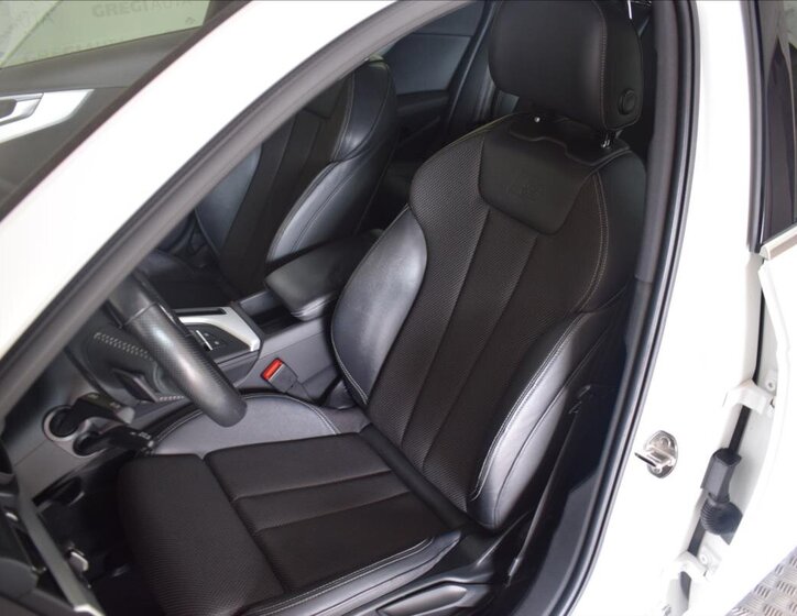 Audi A4 Sedan / Limuzína 2,0 l 140 kw