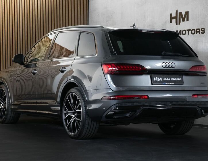 Audi Q7 2