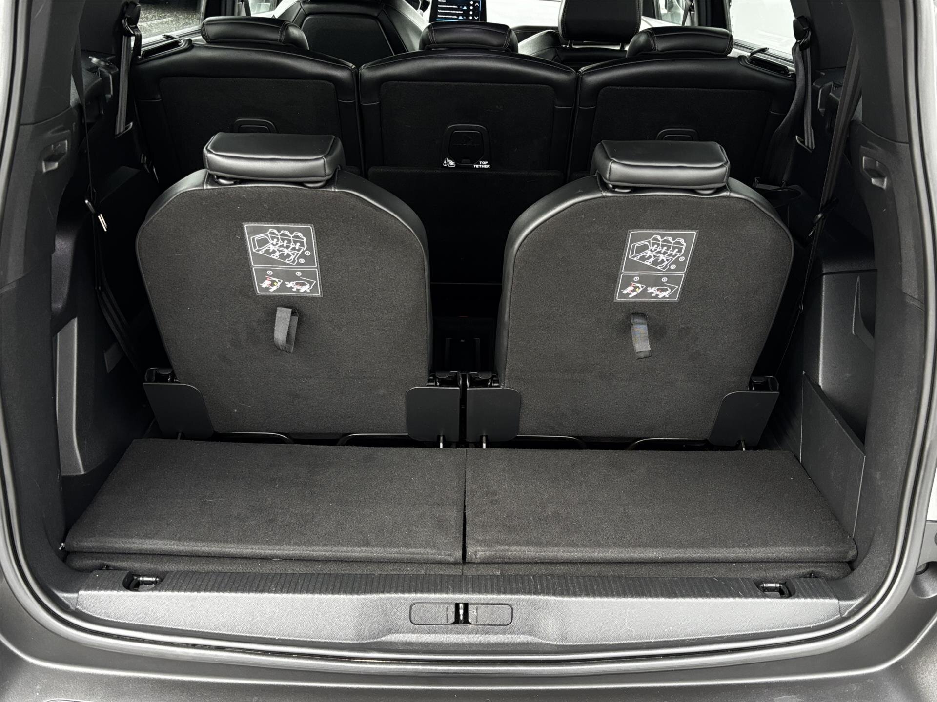 Peugeot 5008 SUV 2,0 l 130 kw