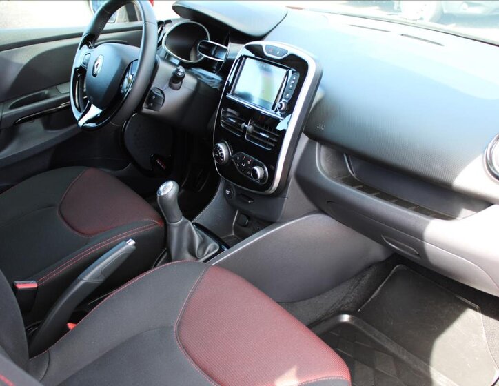 Renault Clio Hatchback 898,0 66 kw