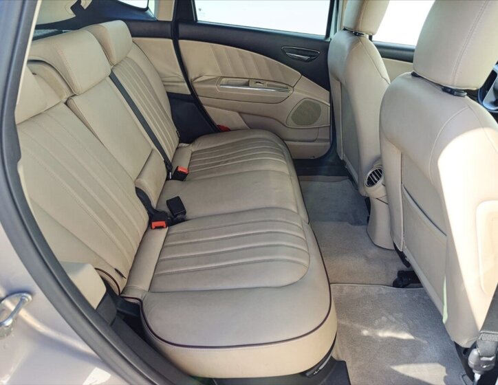 Lancia Delta Hatchback 1,6 l 88 kw