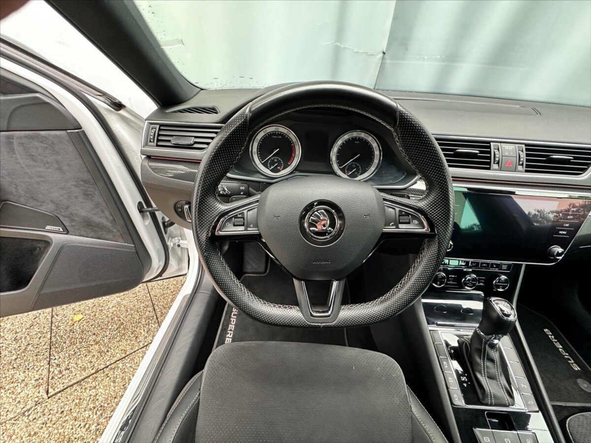 Škoda Superb Kombi 2,0 l 206 kw