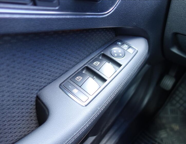 Mercedes-Benz Třídy E Kombi 3,0 l 195 kw