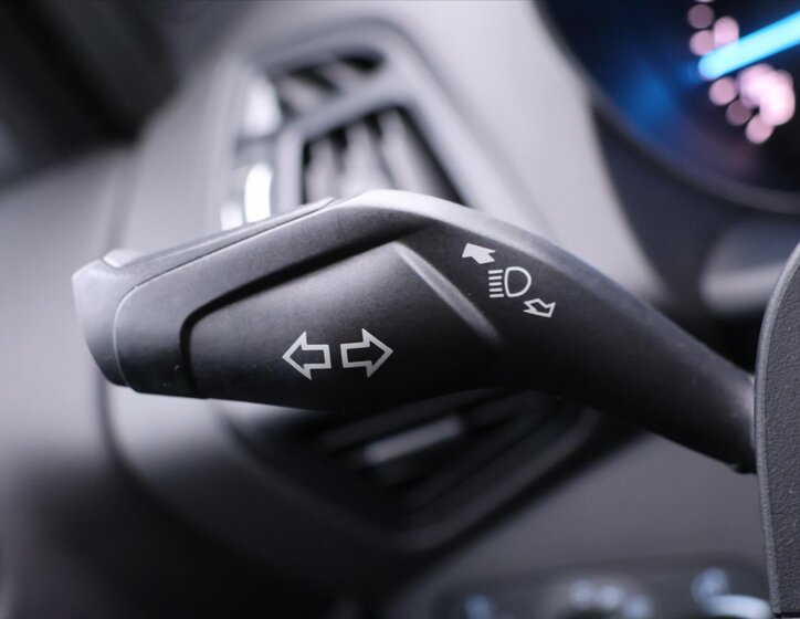 Ford Kuga SUV / Terénní 2,0 l 103 kw