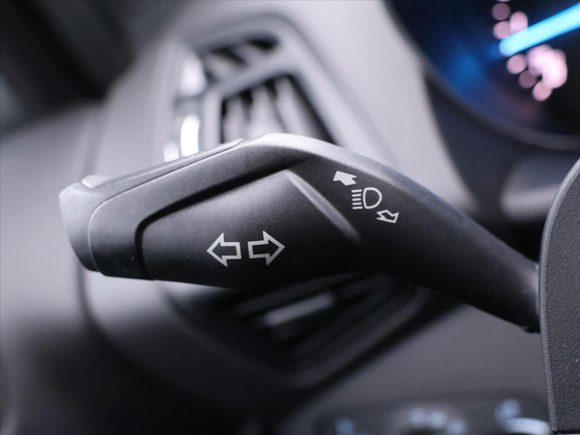 Ford Kuga SUV / Terénní 2,0 l 103 kw