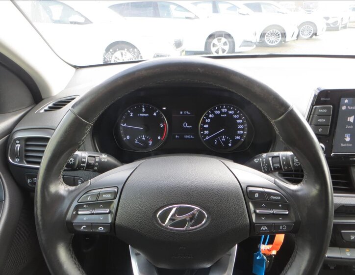 Hyundai i30 Kombi 1,6 l 85 kw