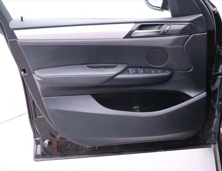 BMW X3 SUV 2,0 l 140 kw